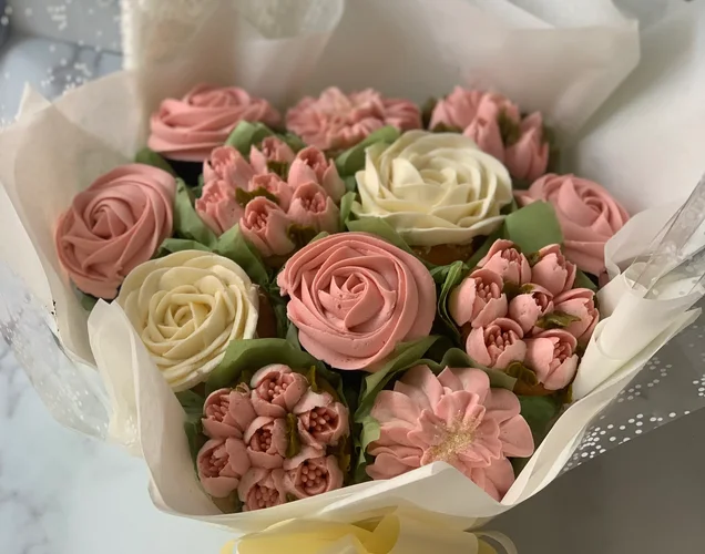 Rose Garden Cupcake Bouquet
